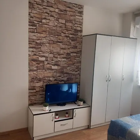 Stan Na Dan 아파트 로즈니차